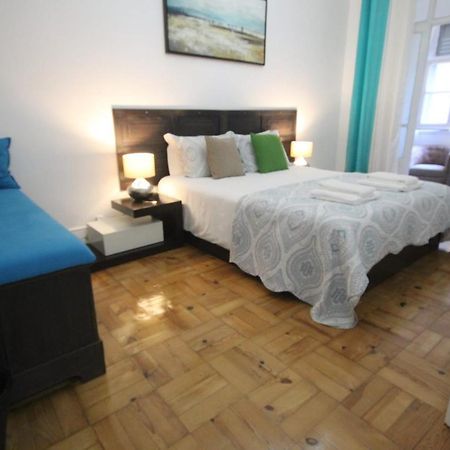 Ocean M1 R4 - Large Double Room With Shared Bathroom In City Center Lisbon Luaran gambar