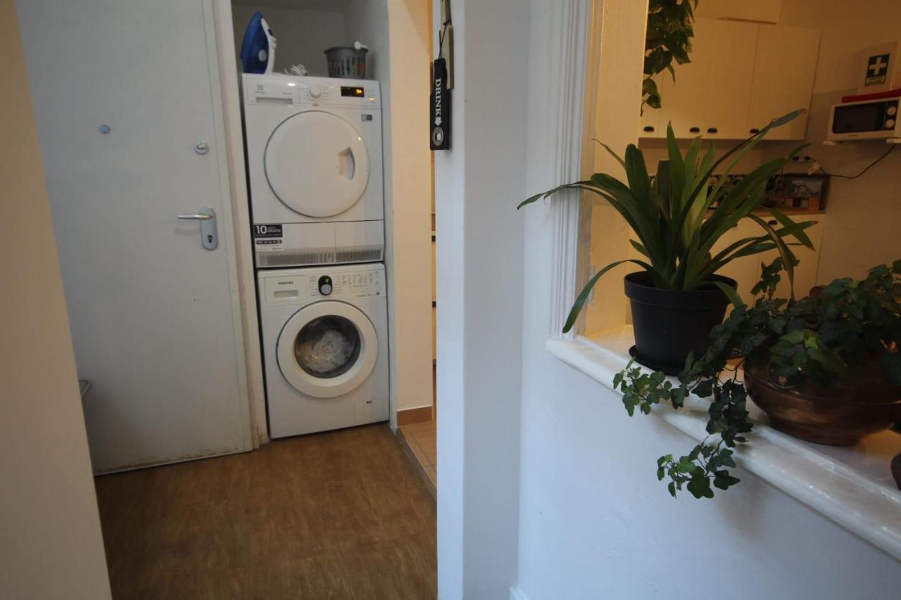 Ocean M1 R4 - Large Double Room With Shared Bathroom In City Center Lisbon Luaran gambar