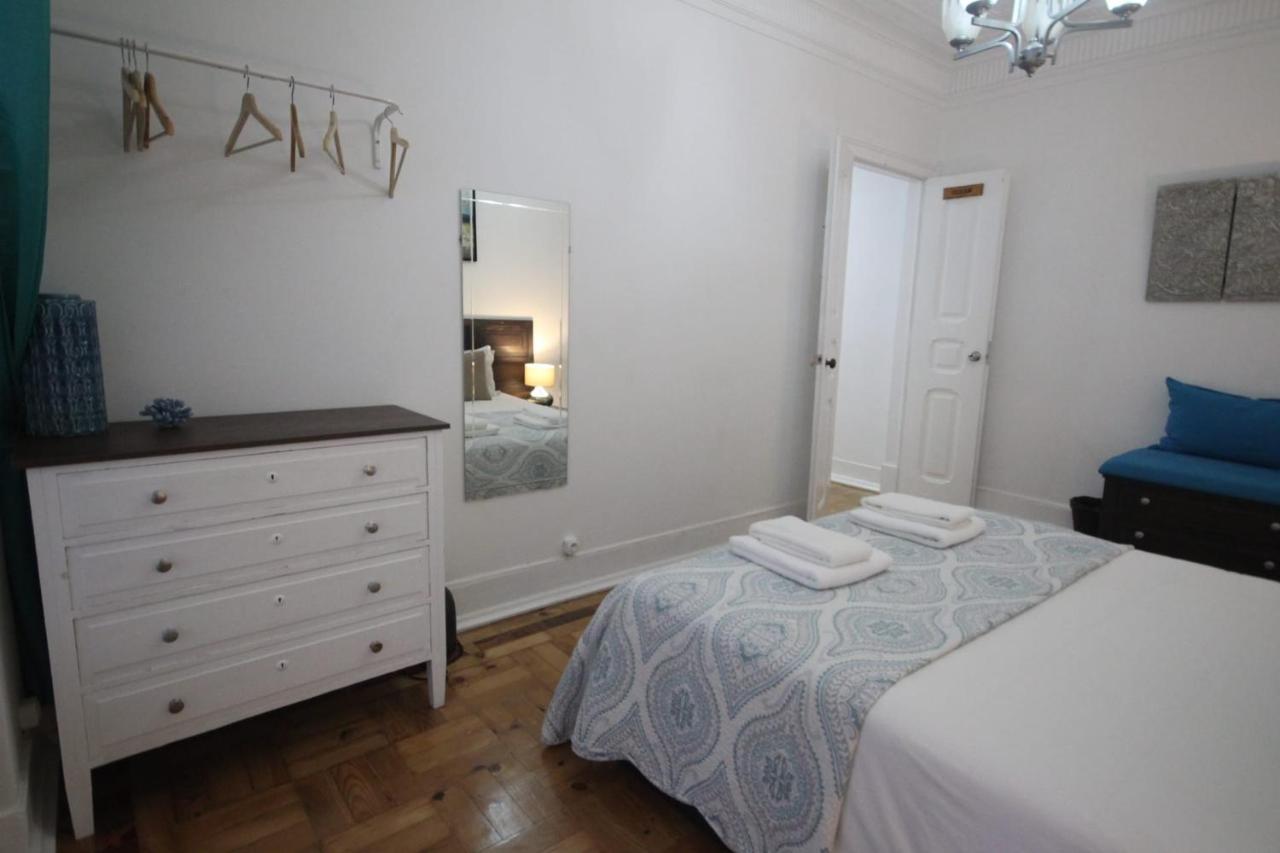 Ocean M1 R4 - Large Double Room With Shared Bathroom In City Center Lisbon Luaran gambar