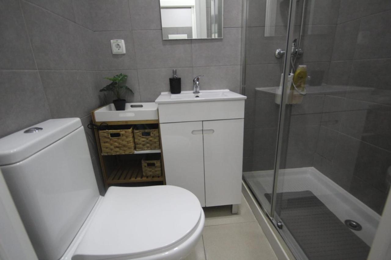 Ocean M1 R4 - Large Double Room With Shared Bathroom In City Center Lisbon Luaran gambar